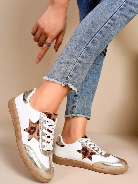 Charlesfd-Trendy Two-Tone Star Flat Sneakers